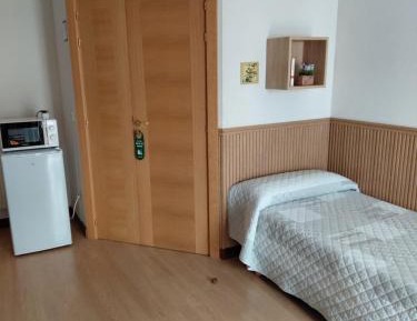Quadruple Room with Private Bathroom