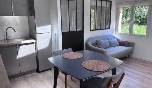 Apartment with Garden View