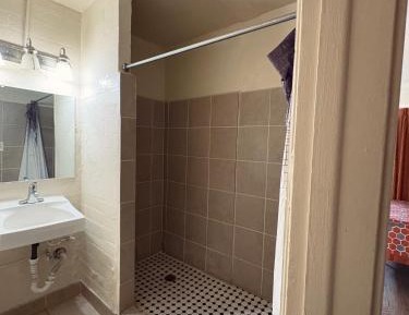 Double or Twin Room with Private Bathroom