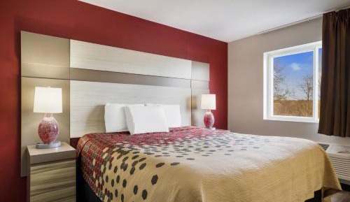 King Room - Accessible/Non-Smoking