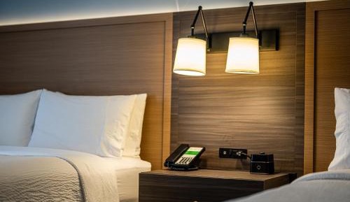 Standard Queen Room with Patio - Pet-Friendly/Ground Floor