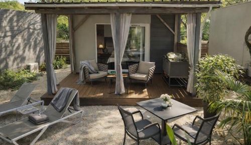 One Bedroom Mobile Home with Terrace  and Outdoor Kitchen - No Pets