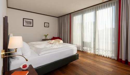 Deluxe Double Room - Village View & Disability Access