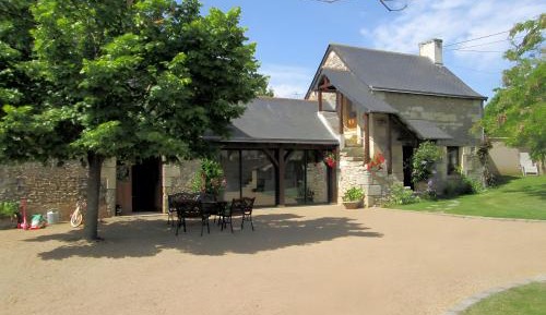 Studio with Garden View