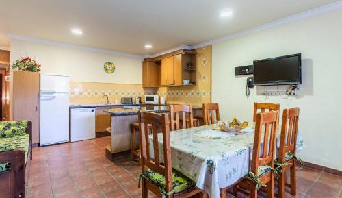 Three-Bedroom Apartment with Mountain View