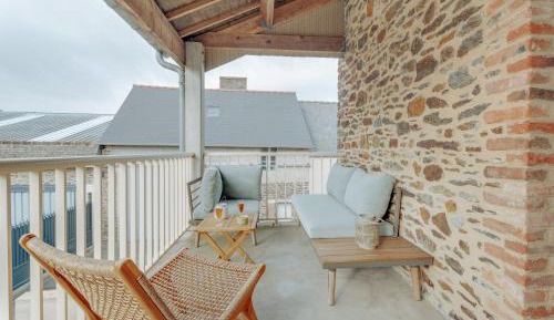 One-Bedroom Apartment with Garden
