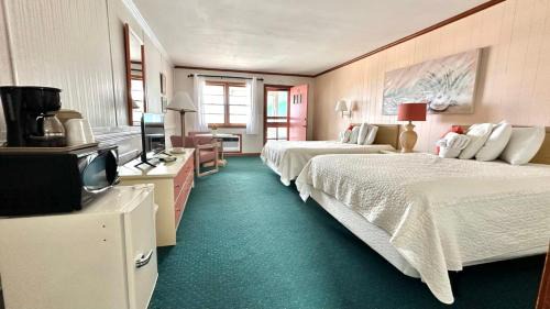 Queen Room