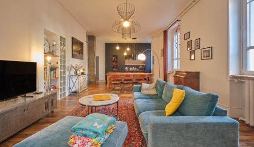 Superior Apartment with City View