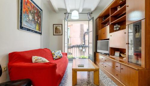 Two-Bedroom Deluxe Apartment with Balcony