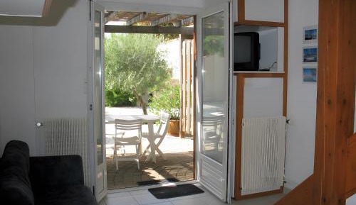 One-Bedroom House
