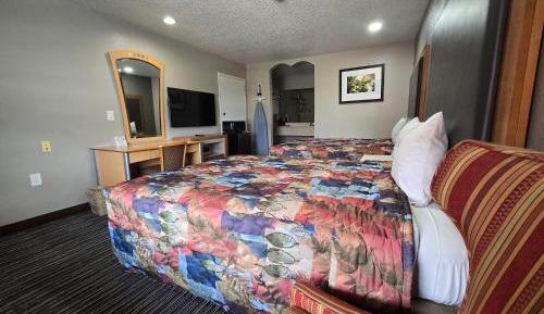 Queen Room with Two Queen Beds