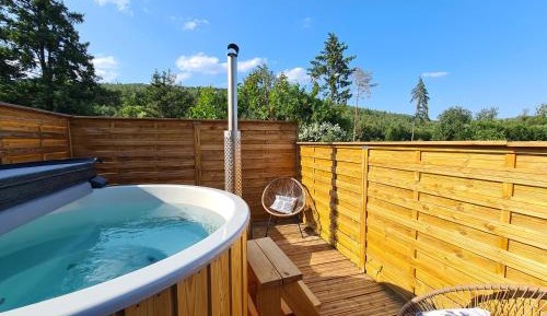 Two-Bedroom Deluxe Apartment with Garden View