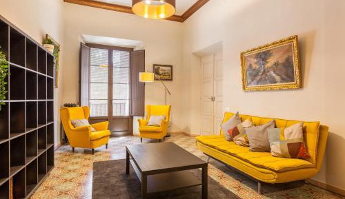 Two-Bedroom Deluxe Apartment with Balcony