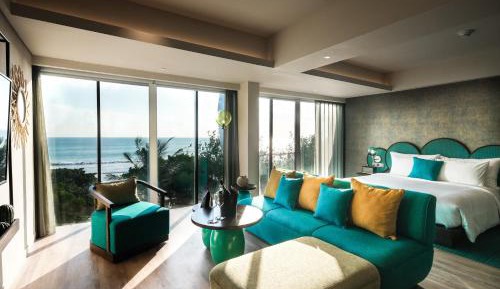 Swagger - One-Bedroom Suite with Free Benefit