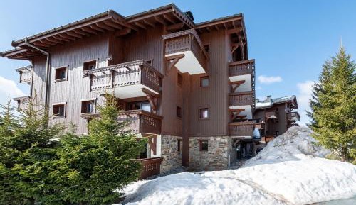 Superior One-Bedroom Apartment with Balcony