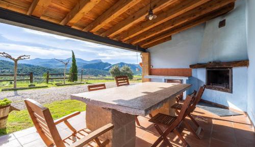 Three-Bedroom Premium Apartment with Balcony