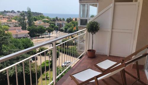 Three-Bedroom Premium Apartment with Balcony