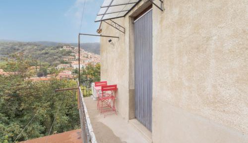 Superior One-Bedroom Apartment with Balcony