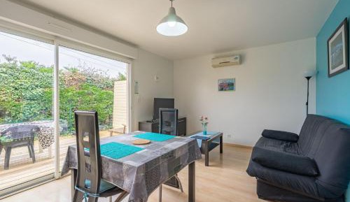 One-Bedroom Apartment with Garden