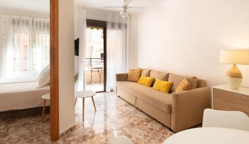 Two-Bedroom Deluxe Apartment with Balcony