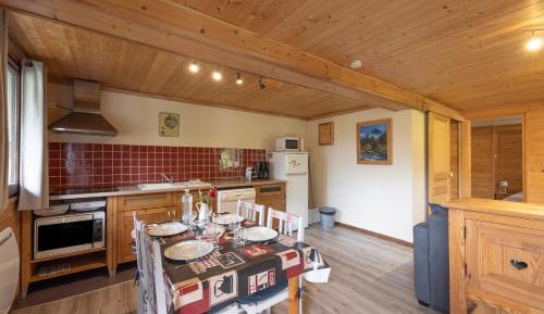 One-Bedroom Apartment with Garden View