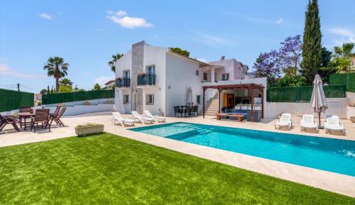 Villa with Sea View