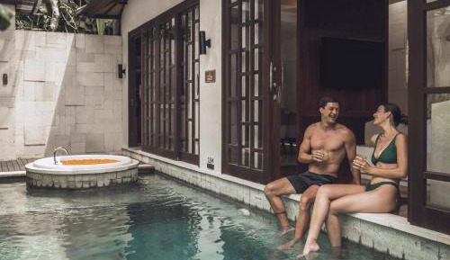  Grand One-Bedroom Rice Field View Villa with Private Pool & Jacuzzi