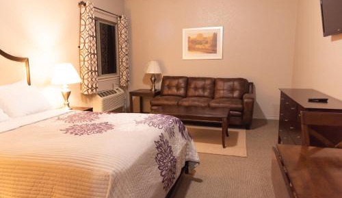 Deluxe King Studio