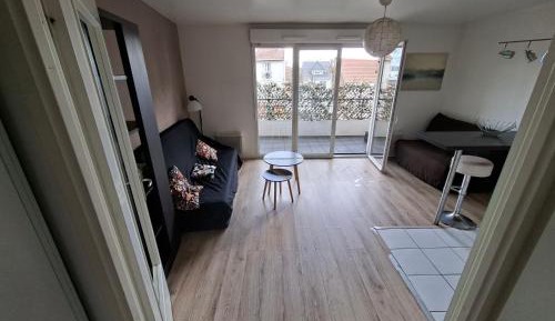 Studio with Balcony