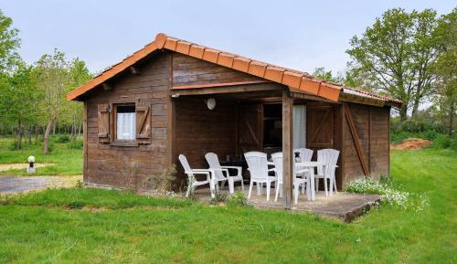 Two-Bedroom Deluxe Apartment with Garden View
