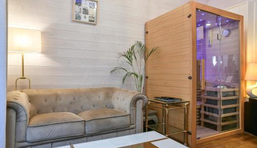 Superior One-Bedroom Apartment