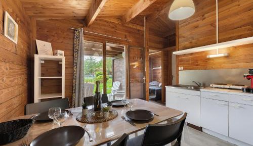 Two-Bedroom Deluxe Apartment with Garden View