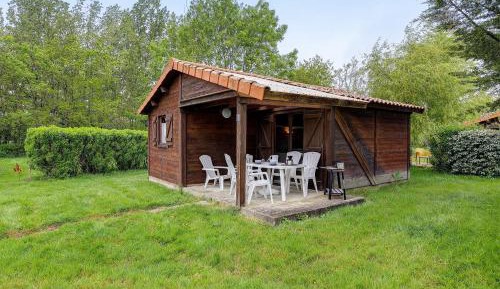 Two-Bedroom Deluxe Apartment with Garden View