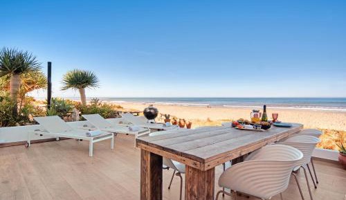 Four-Bedroom Deluxe Home - Oceanfront