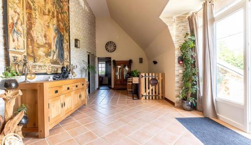 Three-Bedroom Apartment with Mountain View