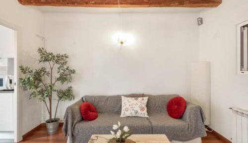 Three-Bedroom Premium Apartment with Balcony