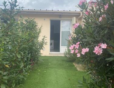 Two-Bedroom Deluxe Apartment with Garden View