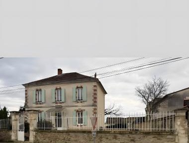 Villa with Garden View