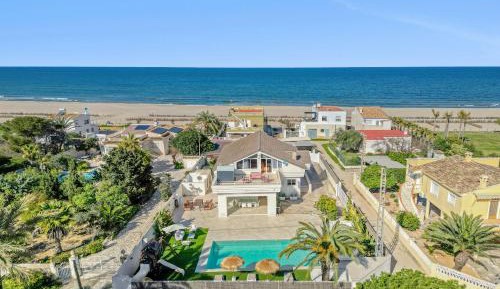 Villa with Sea View
