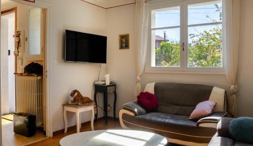 Two-Bedroom Deluxe Apartment with Garden View