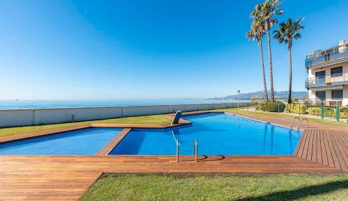 Two-Bedroom Deluxe Apartment with Ocean View
