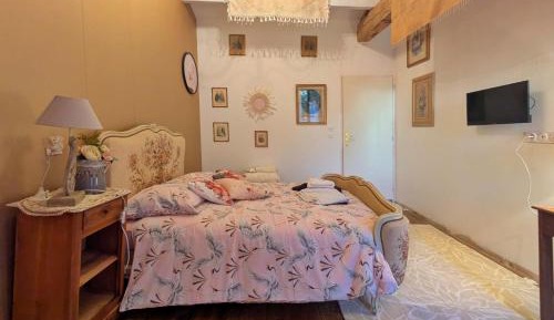 Double Room with Private Bathroom