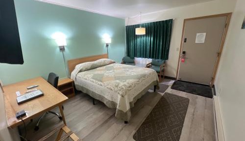 Queen Room - Disability Access