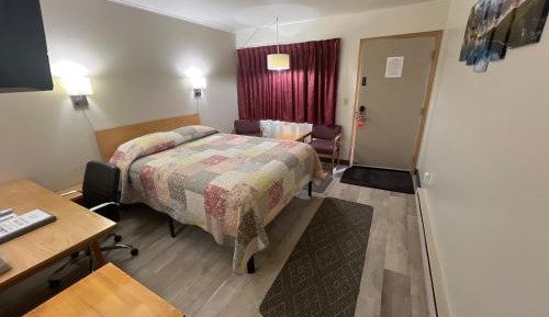 Queen Room with Balcony