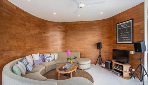 One-Bedroom Villa