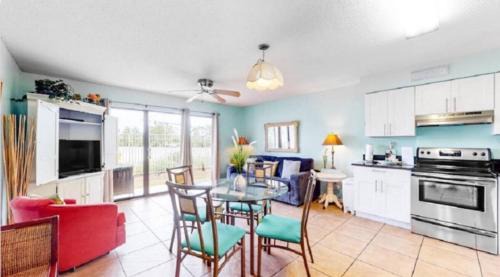One-Bedroom Apartment with Garden View