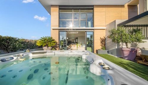 Four-Bedroom Premier Apartment