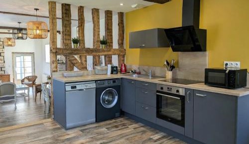 Holiday Home (6 Adults)