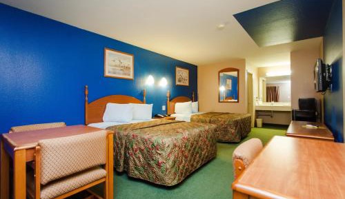 Queen Room with Two Queen Beds