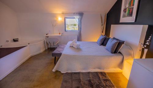 Double Room with Spa Bath